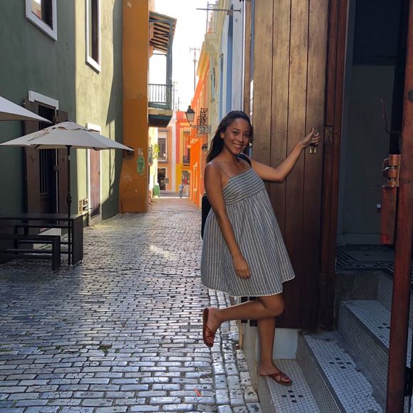Meet your Posher, Tamia - Picture 1 of 1